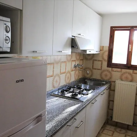 Apartament Marisa 2 *